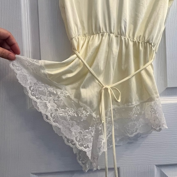 VINTAGE 70’s pale yellow sexy lingerie nighty - Picture 6 of 8